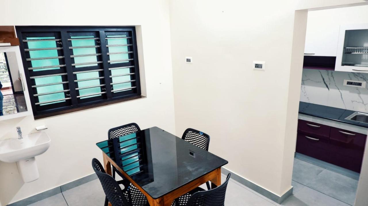 Milestone Inn Sultan Bathery Εξωτερικό φωτογραφία