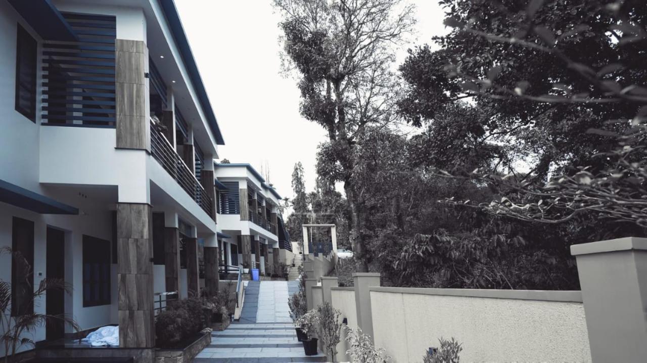 Milestone Inn Sultan Bathery Εξωτερικό φωτογραφία
