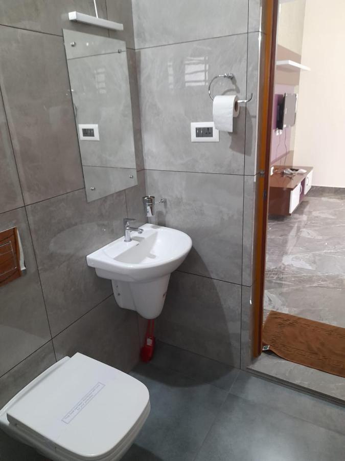 Milestone Inn Sultan Bathery Εξωτερικό φωτογραφία